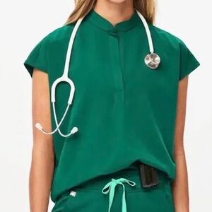 Figs Rafaela Oversized Scrub Top - Hunter Green